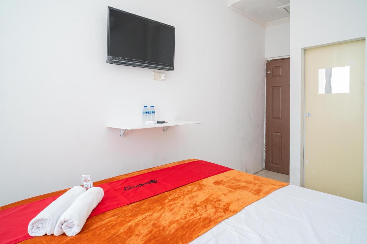 Reddoorz @ Aralia Harapan Indah Hotel Pulokendal Luaran gambar